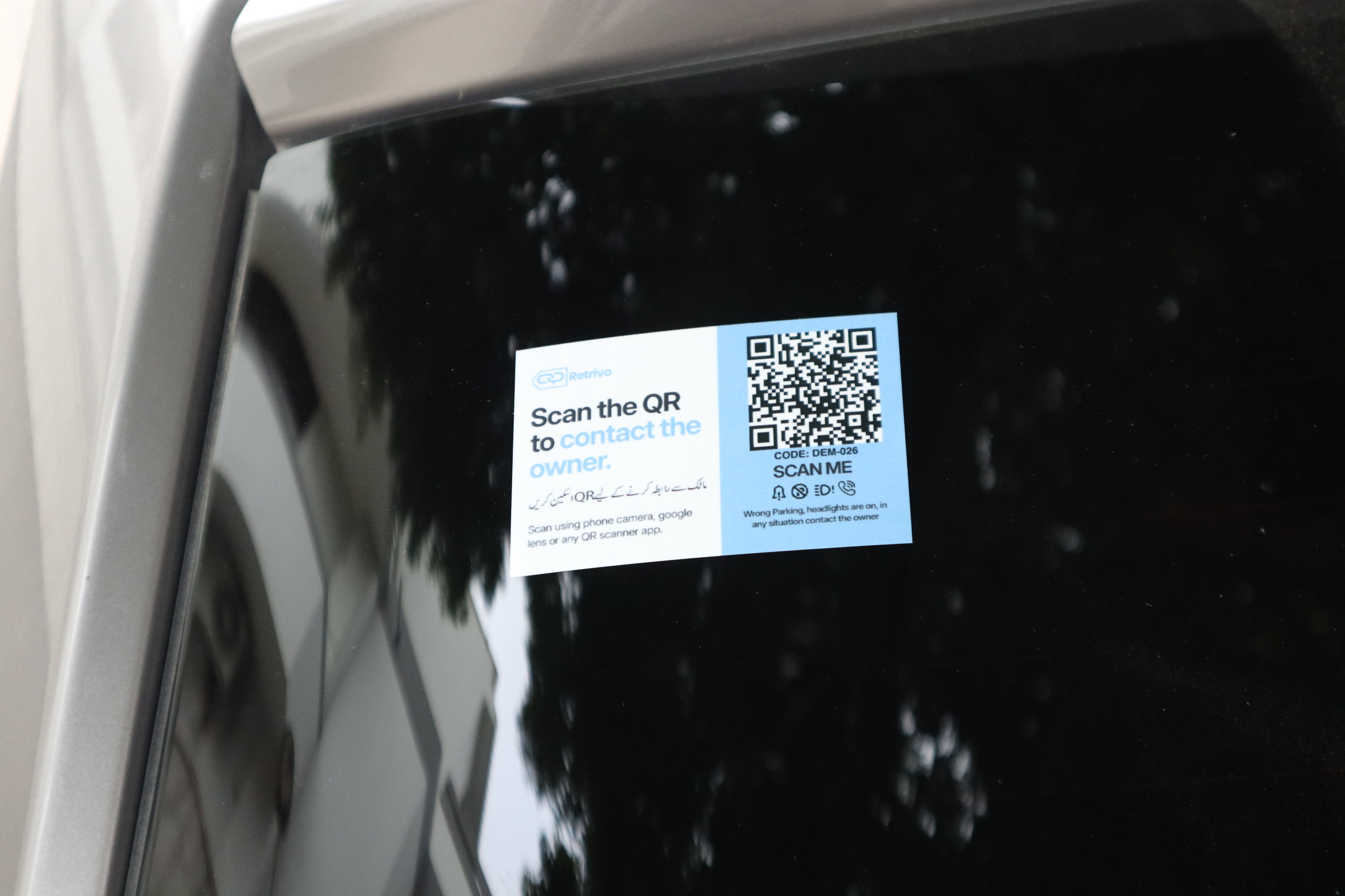 Retrivo on car dashboard thumbnail 5